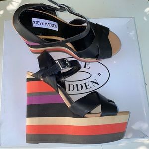 AUTH NIB Steve Madden Waaves Wedge Sandal US 5.5